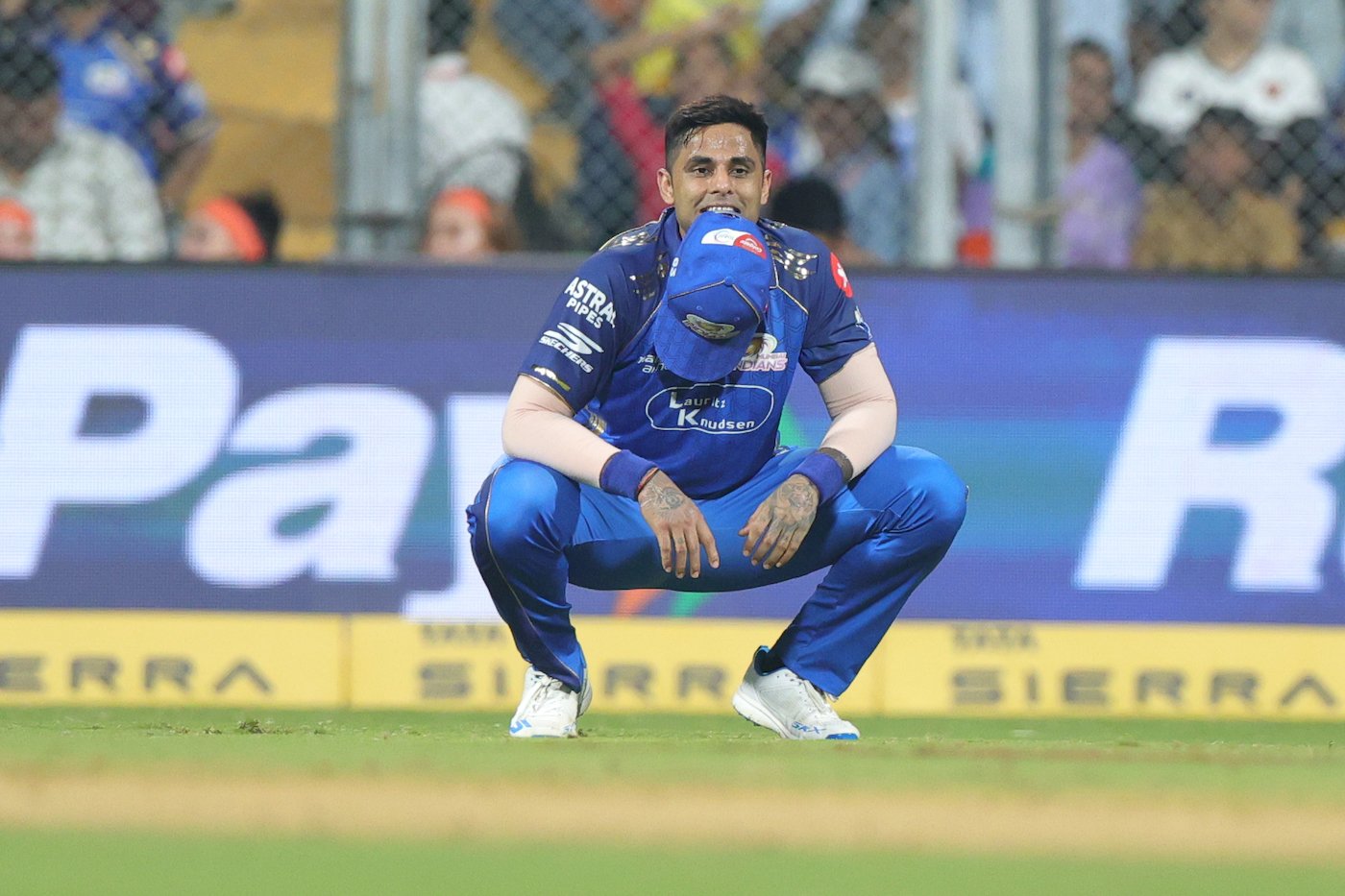 RCB bowl; still no Hardik Pandya for MI