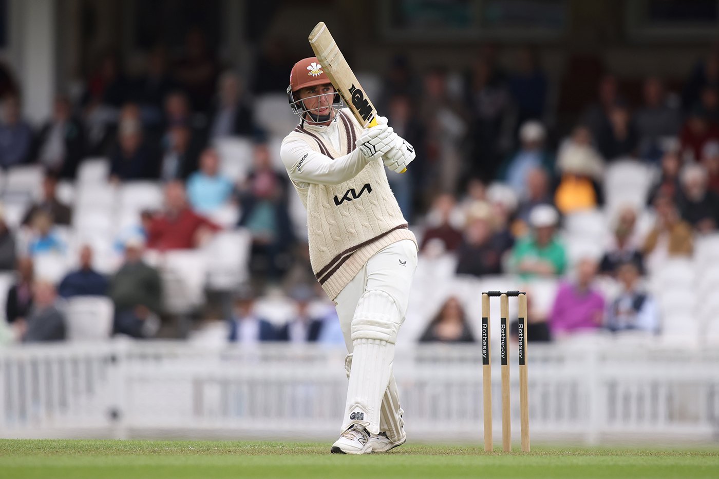 Lawrence's latest hundred not enough for Surrey win - or England call-up
