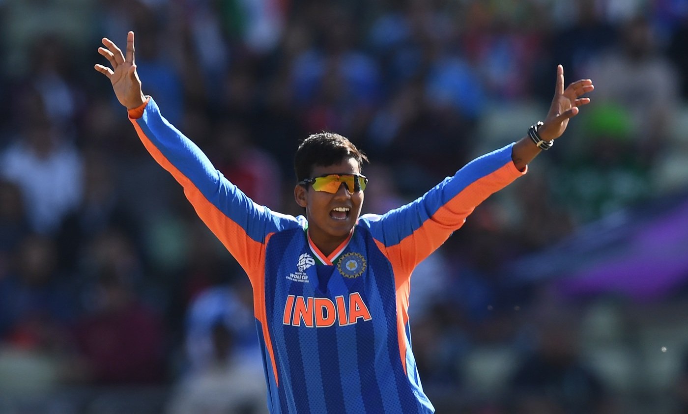 Mandhana, Deepti, Richa star as India breeze past Pakistan