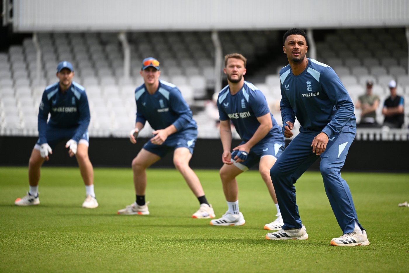 Teams regroup after mid-series chaos, ahead of must-win Oval Test