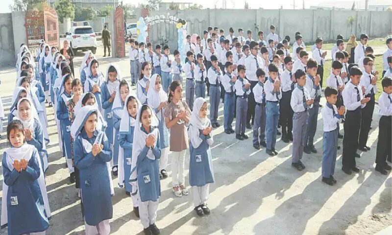 Govt decides to extend semester system to private schools