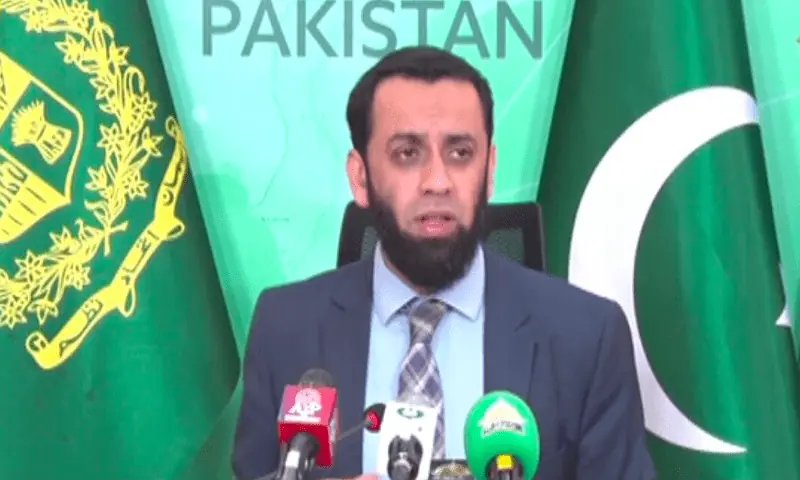 Minister announces ‘ad ban’ on channel that laid off 170 employees
