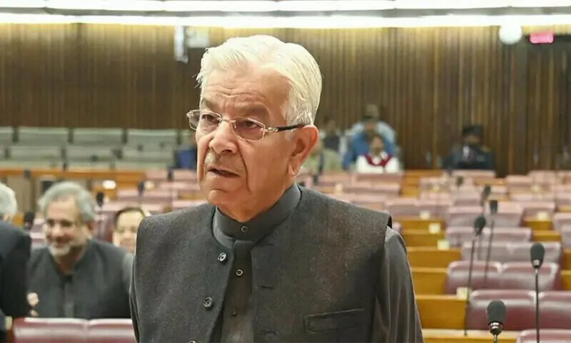 Khawaja Asif says KP now on 'same page' as Centre in fight against terrorism