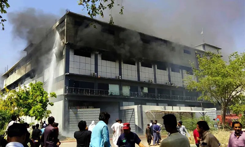 Fire breaks out in Karachi Export Processing Zone factory