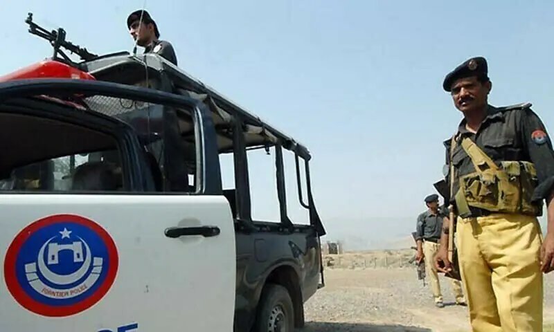 Policeman, FC official martyred in DI Khan, Tank attacks