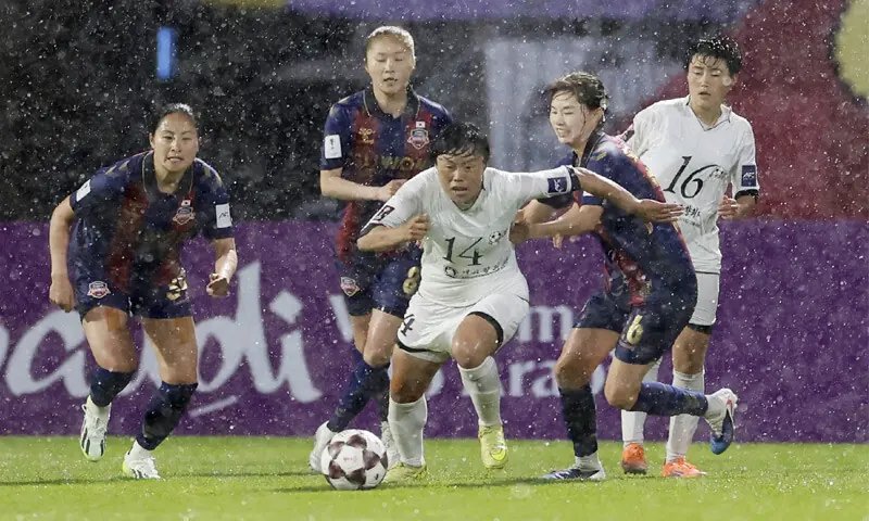 North Korean women win rare match in South to reach final