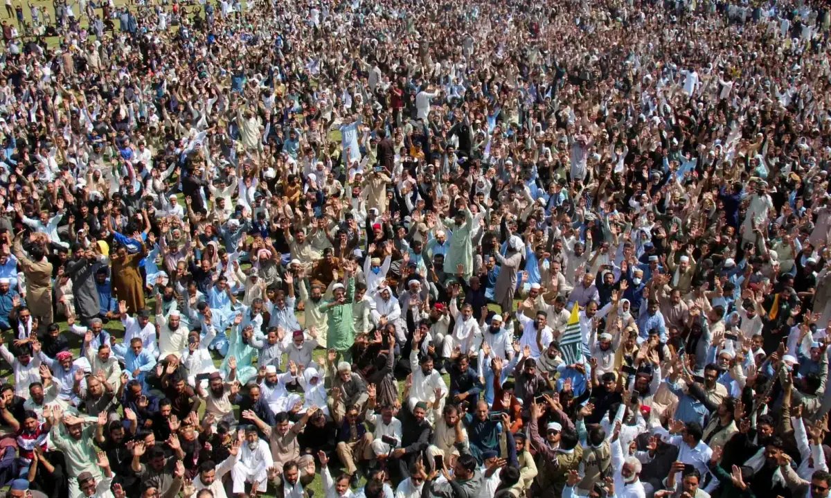 AJK govt bans Joint Awami Action Committee under anti-terrorism act