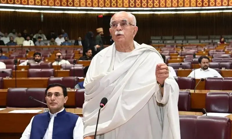 BHC suspends FIR filed against Achakzai