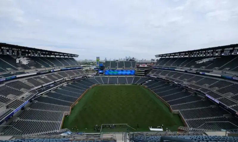 LA stadium workers threaten strike ahead of FIFA World Cup