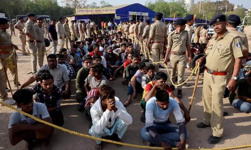 India detains and deports 5,000 Bangladeshis
