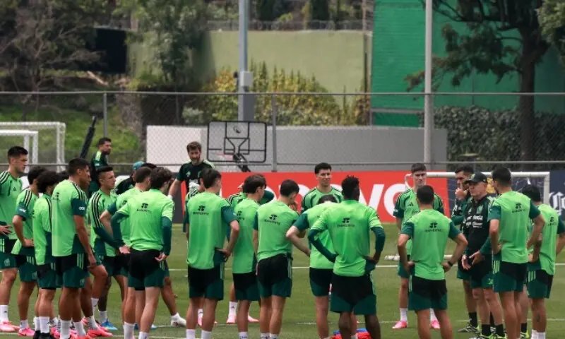 Hosts Mexico face South Africa under pressure to deliver in opener