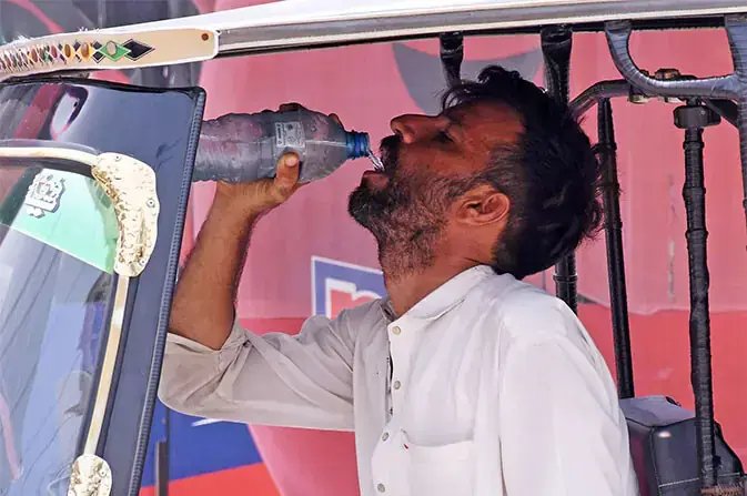 Pakistan records its second-warmest year in 65 years in 2025