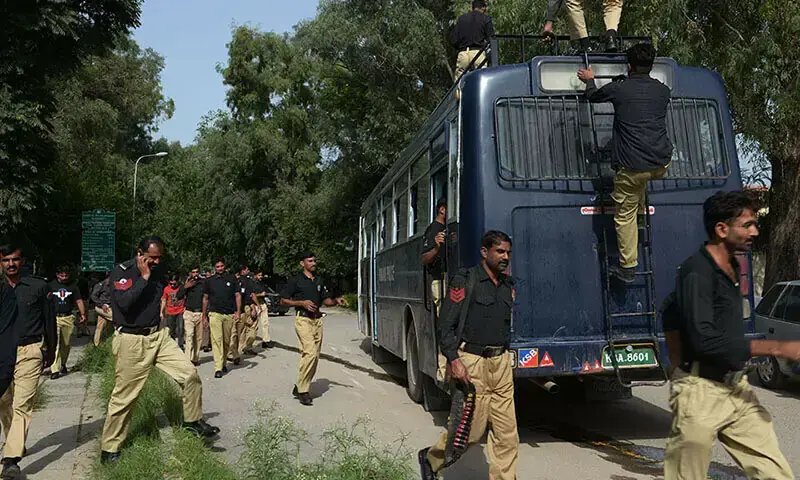 Minor girl killed, two injured as CCD personnel mistakenly open fire on car in Chakwal