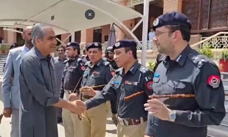 Interior minister visits Central Police Office in Peshawar