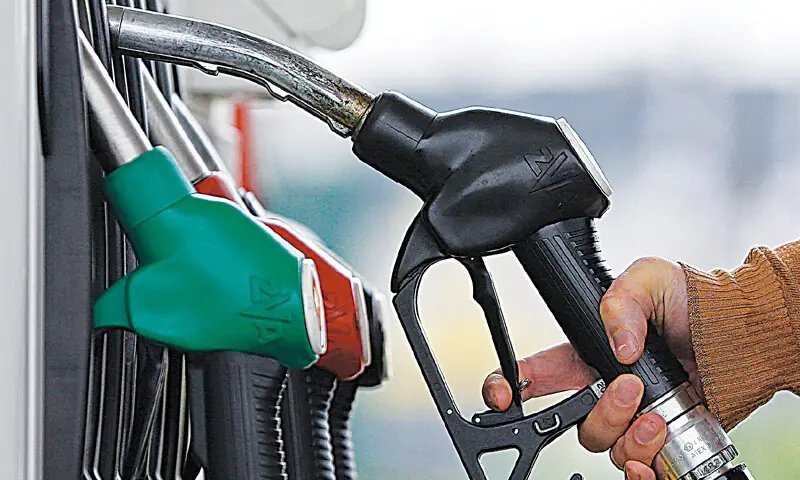 Govt slashes petrol price by Rs4, diesel by Rs2