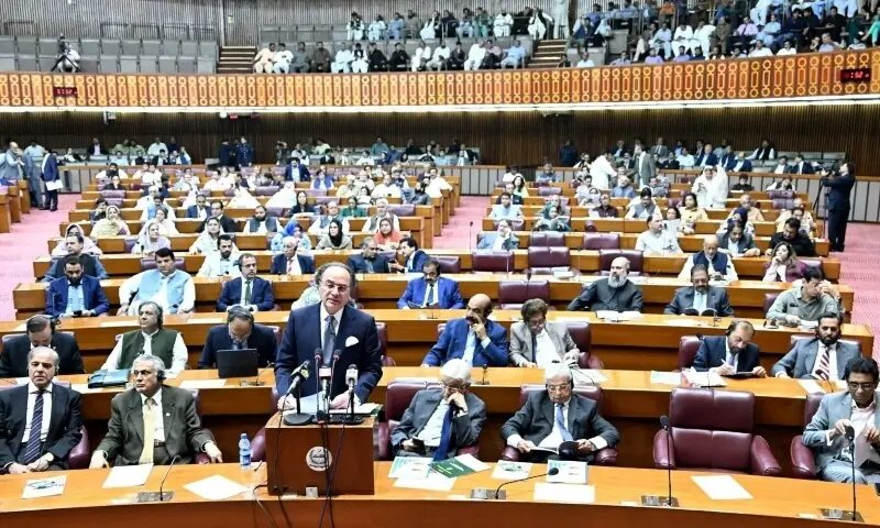 Budget offers tax break to salaried class, businesses