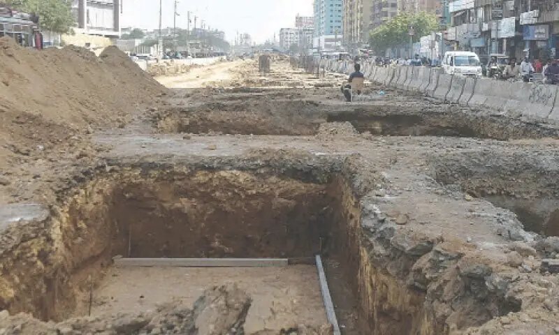 Two bureaucrats booked in Karachi for misuse of authority linked to Rs8.5bn payment to Yellow Line BRT contractors