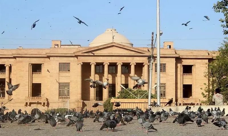 Mayor Murtaza Wahab, LG secretary issued notices on plea against handing over of Beach Park to private body