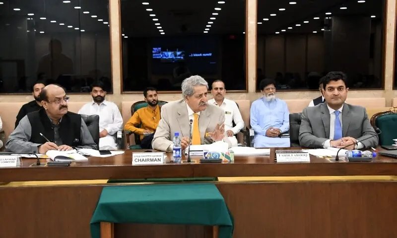 2m retailers to be brought under tax net, says minister