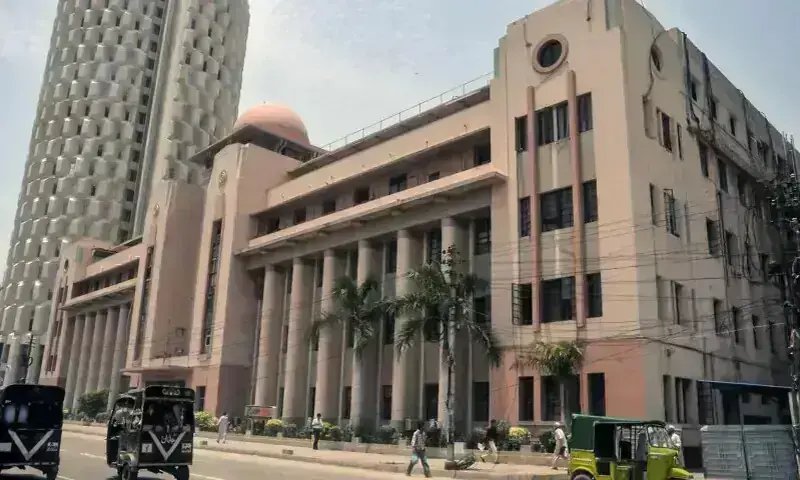 Karachi Cotton Exchange building case sent to evacuee trust for decision in 90 days