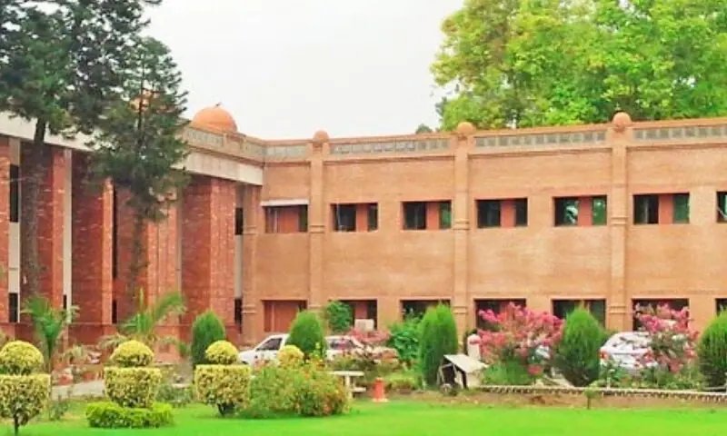 Khyber Medical University to get new vice-chancellor soon from its own faculty
