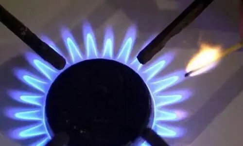 No respite from power and gas outages in Karachi, even on Ashura days