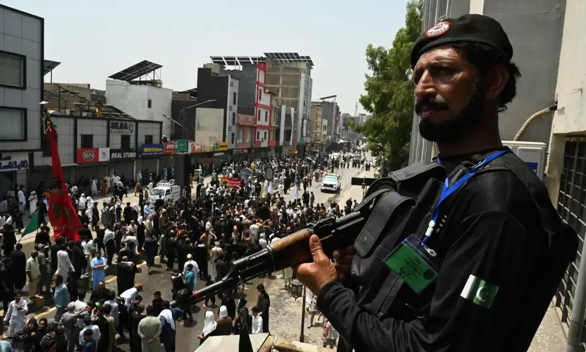 Mourners observe Ashura amid elaborate security arrangements
