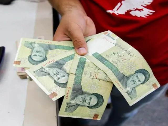 Iranian currency demand soars in Pakistan's market