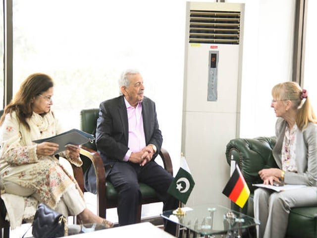 Govt eyes deeper agri ties with Germany
