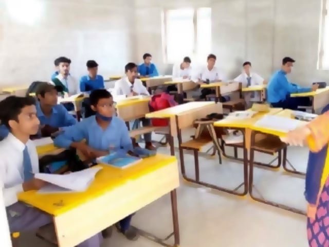 Privatisation wave shrinks public schools