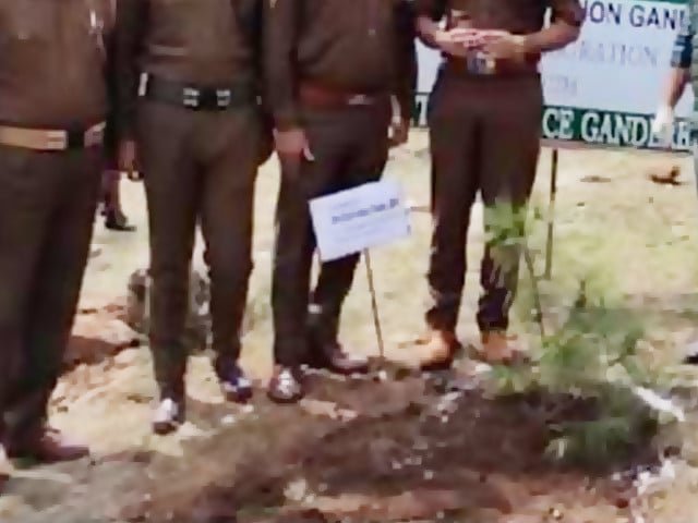27 dismissed cops reinstated on condition of 'planting trees'