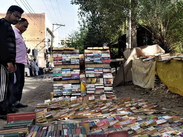 Allure of old books alive in Lahore