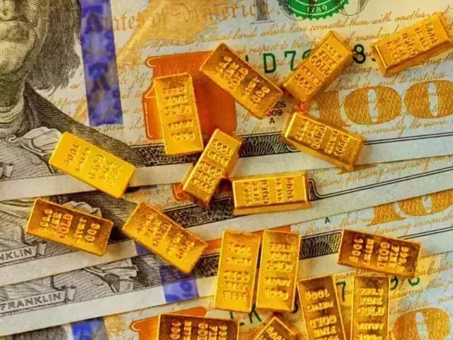 Gold, silver prices show slight decline in local and global markets