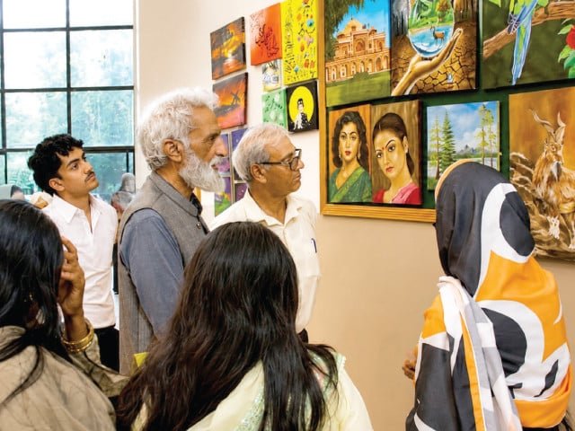 Exhibit highlights Hazara's artistic talent