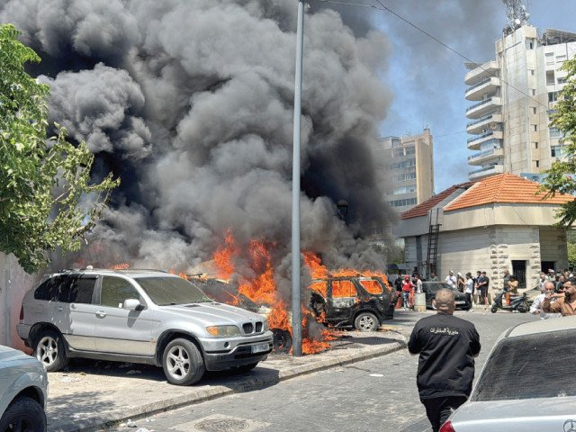 Israeli strikes on south Lebanon kill 12