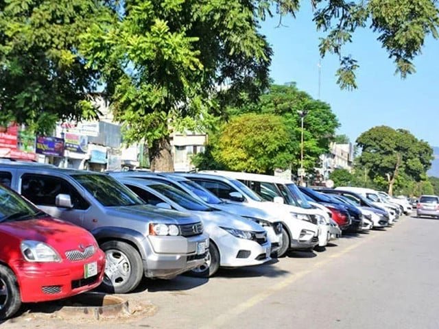 Blue Area visitors protest parking charges