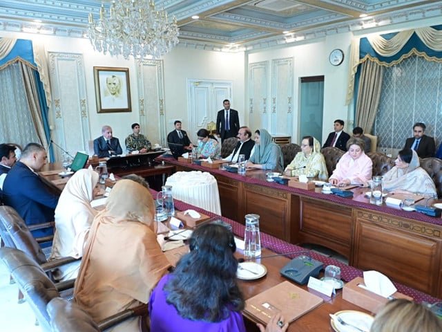 PM vows to pass on economic relief to people