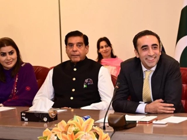 PPP pours scorn on govt's 28th tweak plan