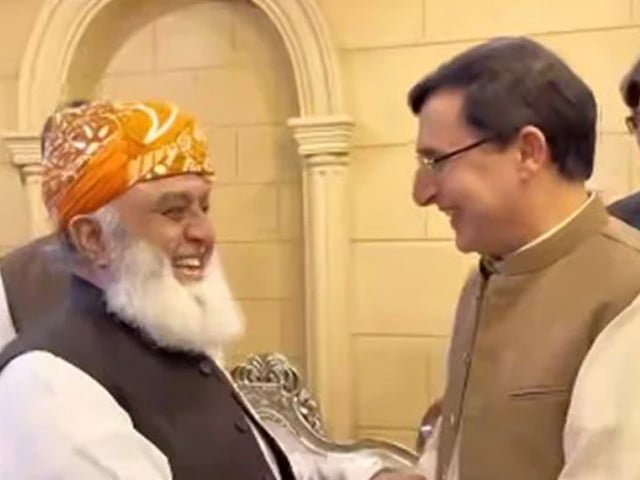 Misgivings stall JUI-F, PTI rapprochement