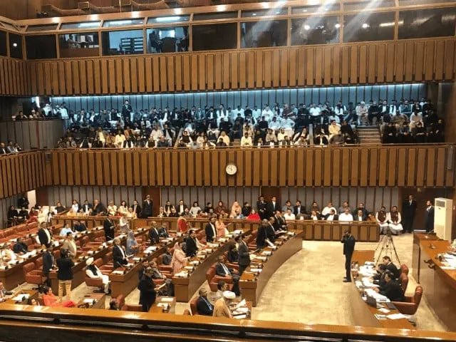 Senate exceeds austerity target by 500%