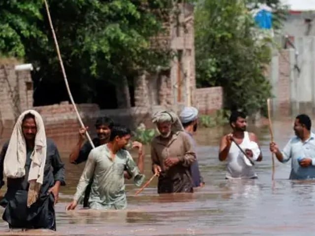 Flood risk churns Leh waters
