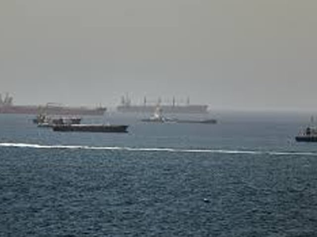 US lifts Iran blockade ahead of MoU signing