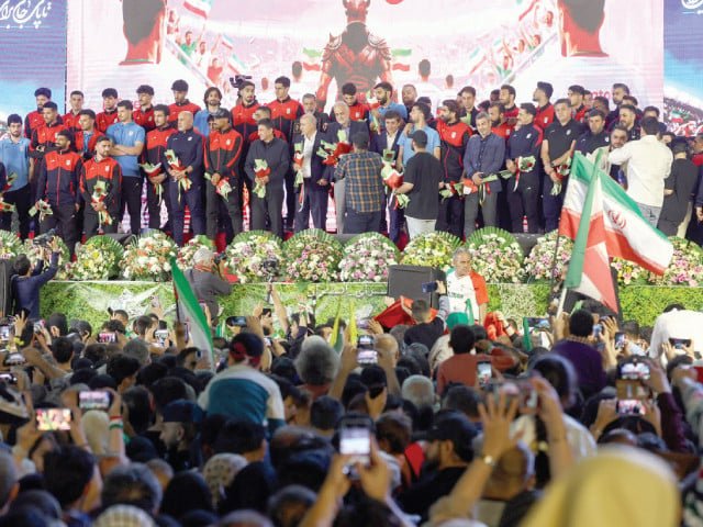 Iran won't allow US weapons to transit Hormuz