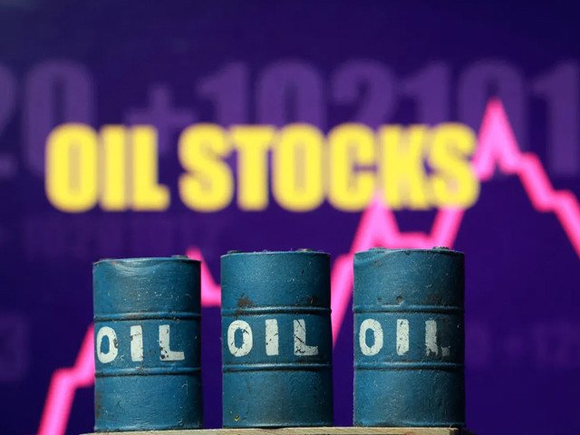 Oil prices plunge, stocks rally worldwide