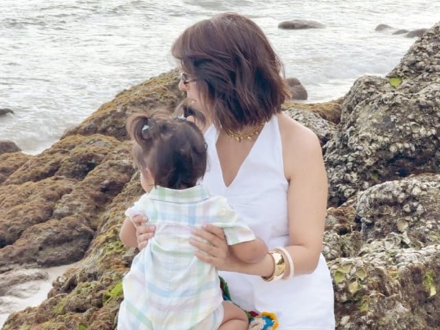 Celebs honour silent strength of motherhood