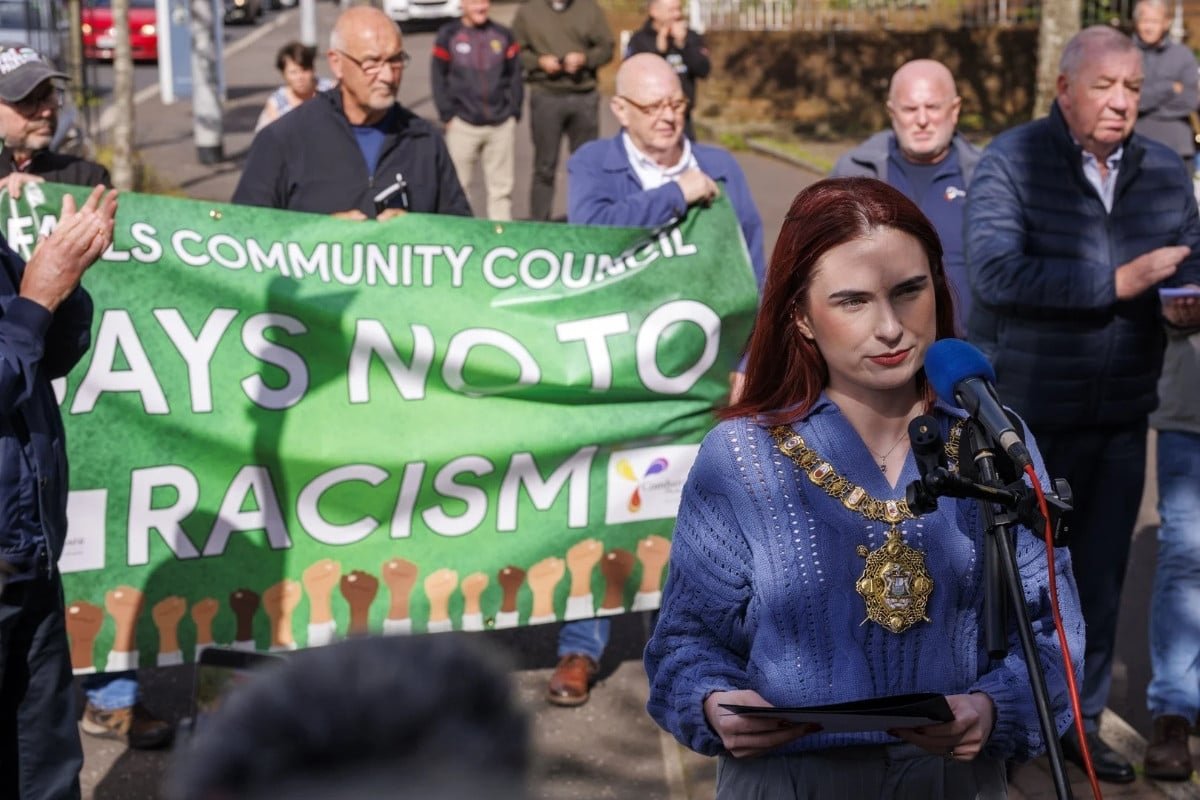 Thousands turn out for anti-racism rally after Belfast unrest