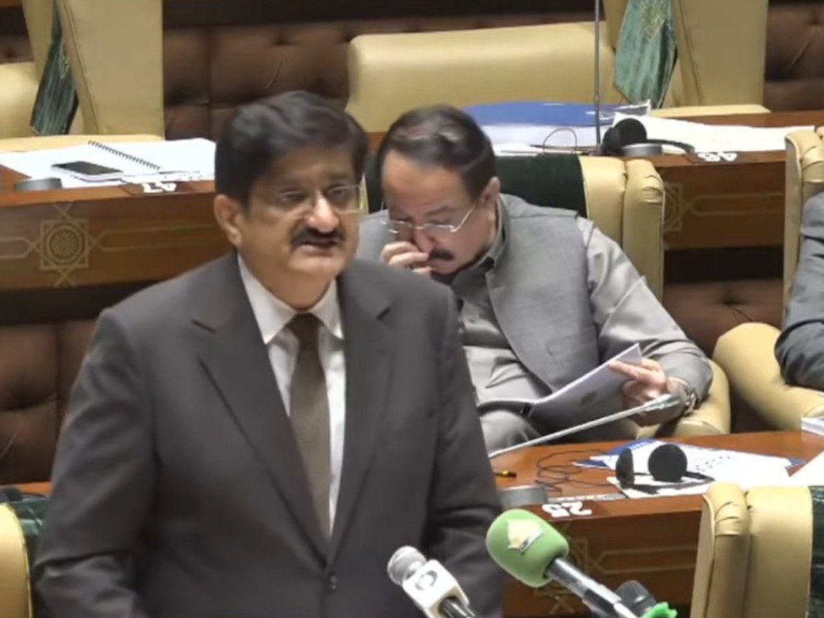 CM Murad unveils Rs3.56tr Sindh budget, raises salaries and minimum wage