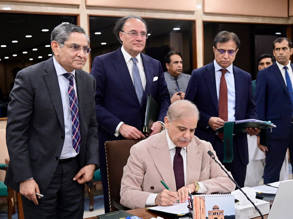 Pakistan has overcome major economic challenges, says PM Shehbaz ahead of Budget 2026-27
