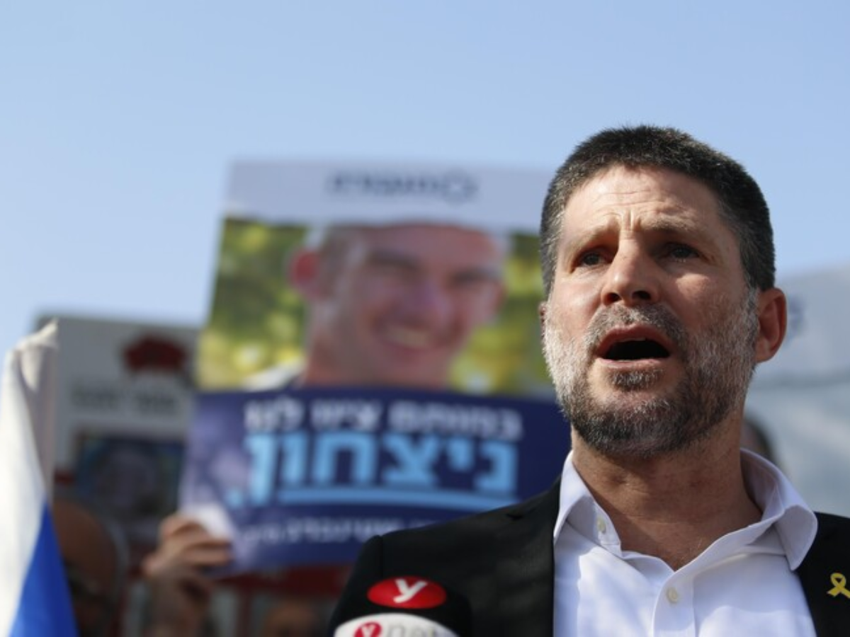 Israeli finance minister renews demand to destroy 10 Beirut buildings for every rocket fired at Israel