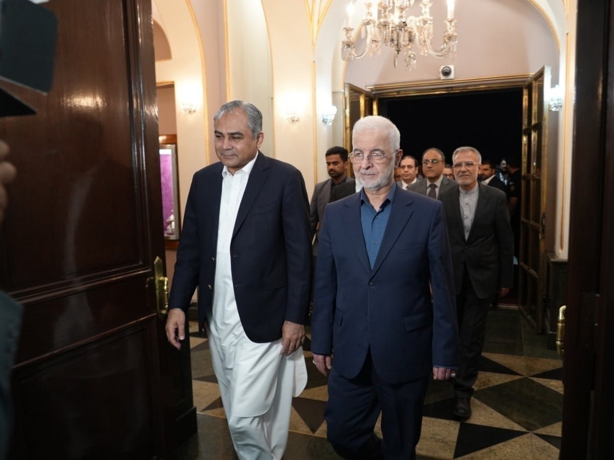Naqvi arrives in Tehran with guidance from PM Shehbaz amid mediation efforts between Iran, US